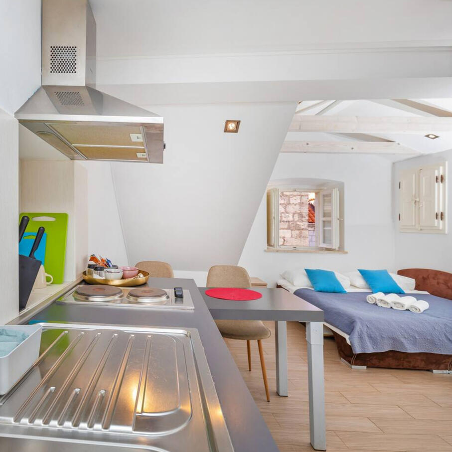 RAFAEL ROOMS &amp; APARTMENTS
