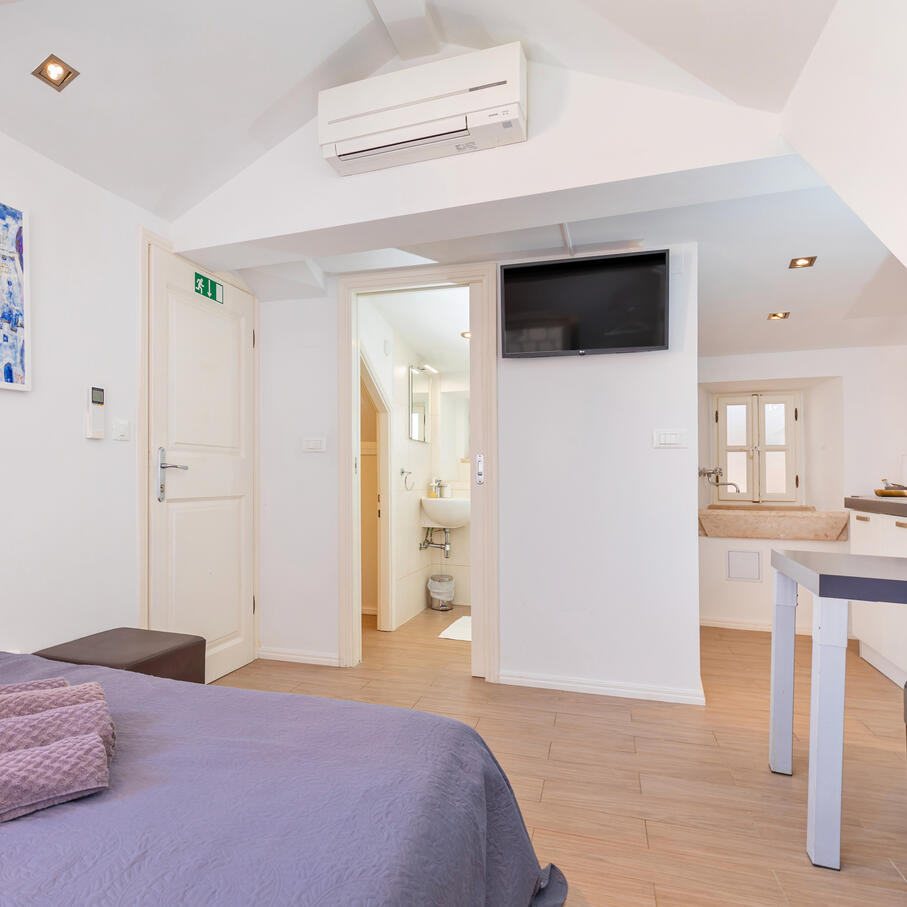 RAFAEL ROOMS & APARTMENTS